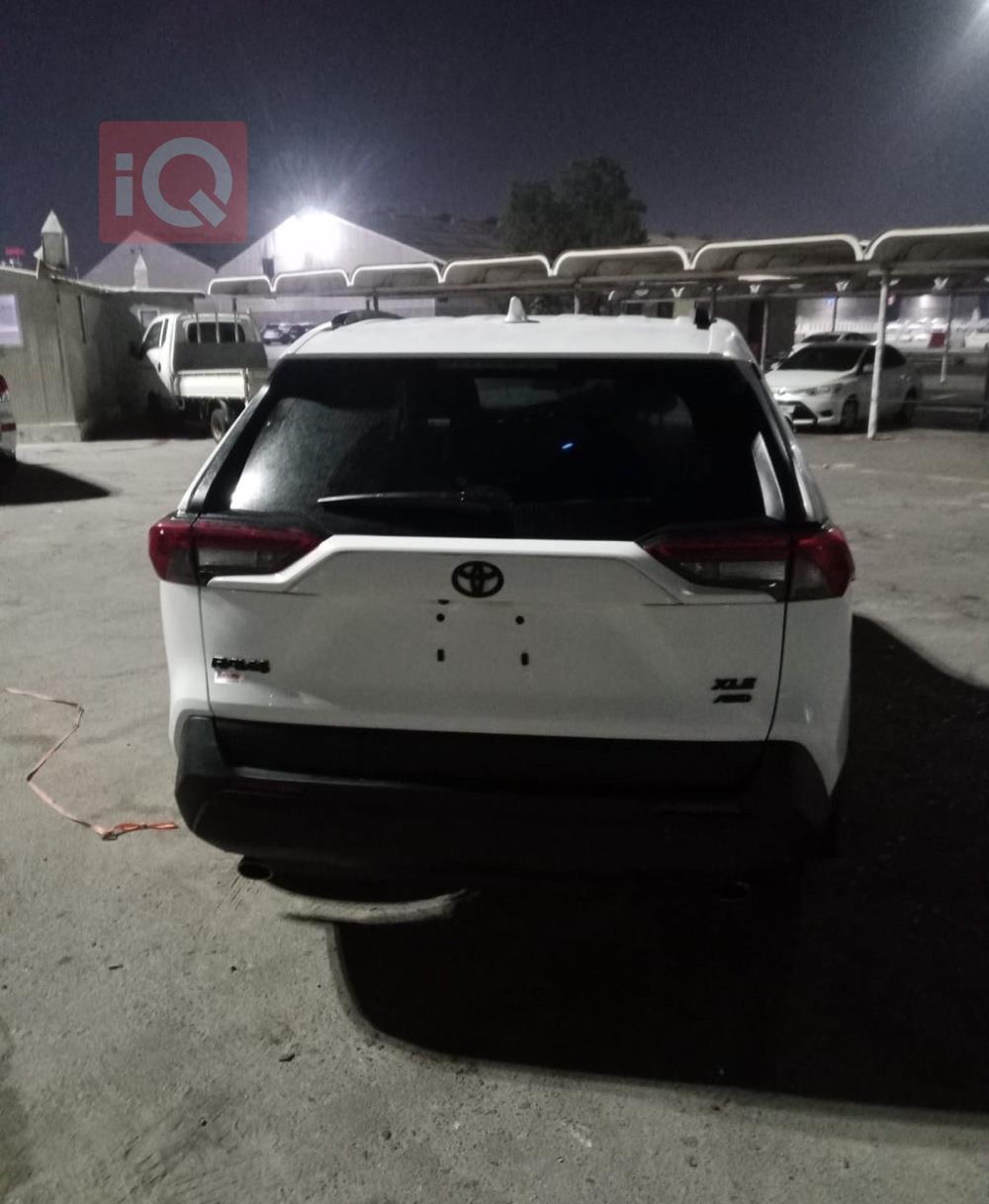 تويوتا راف 4